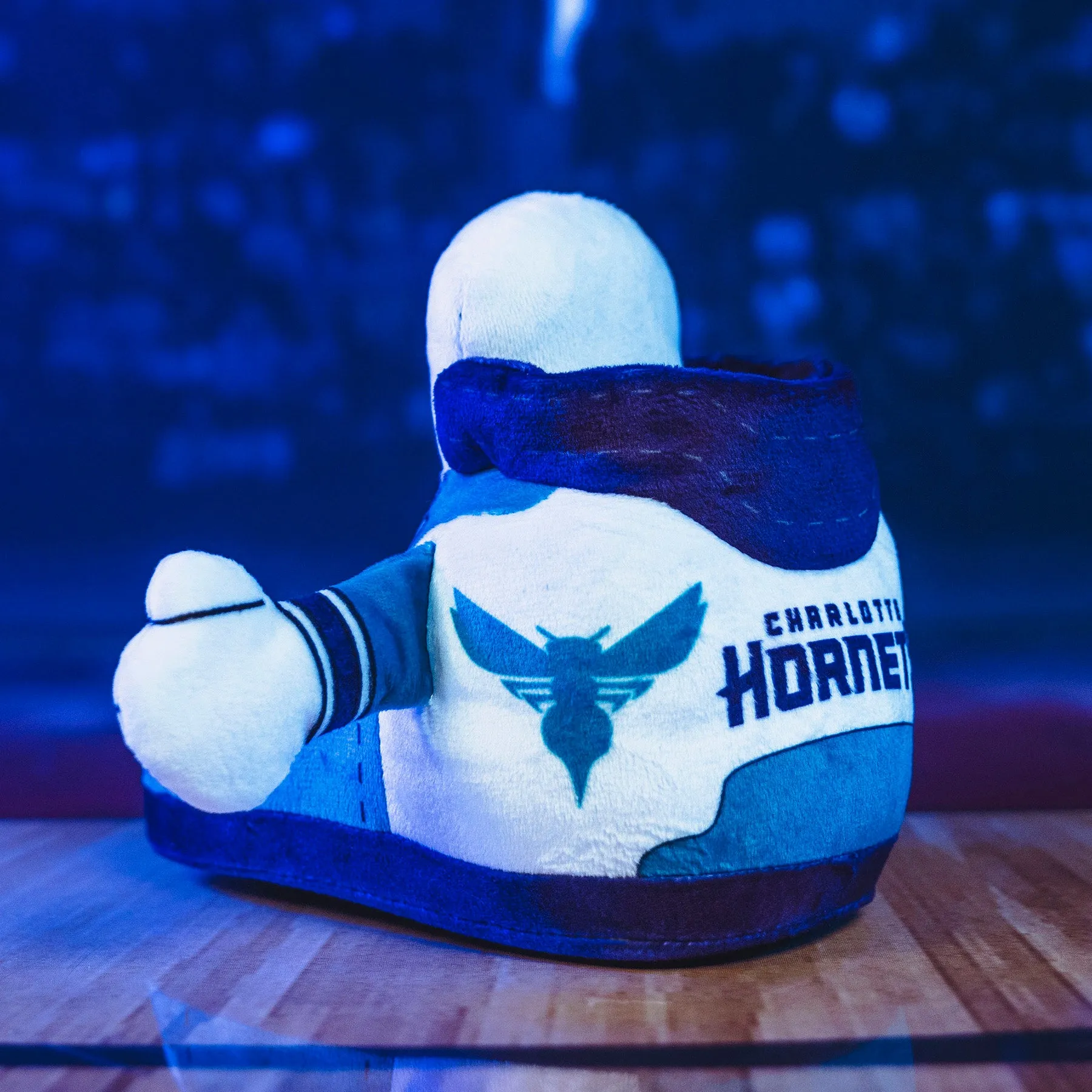 Charlotte Hornets Sneaker 7" Kuricha Plush