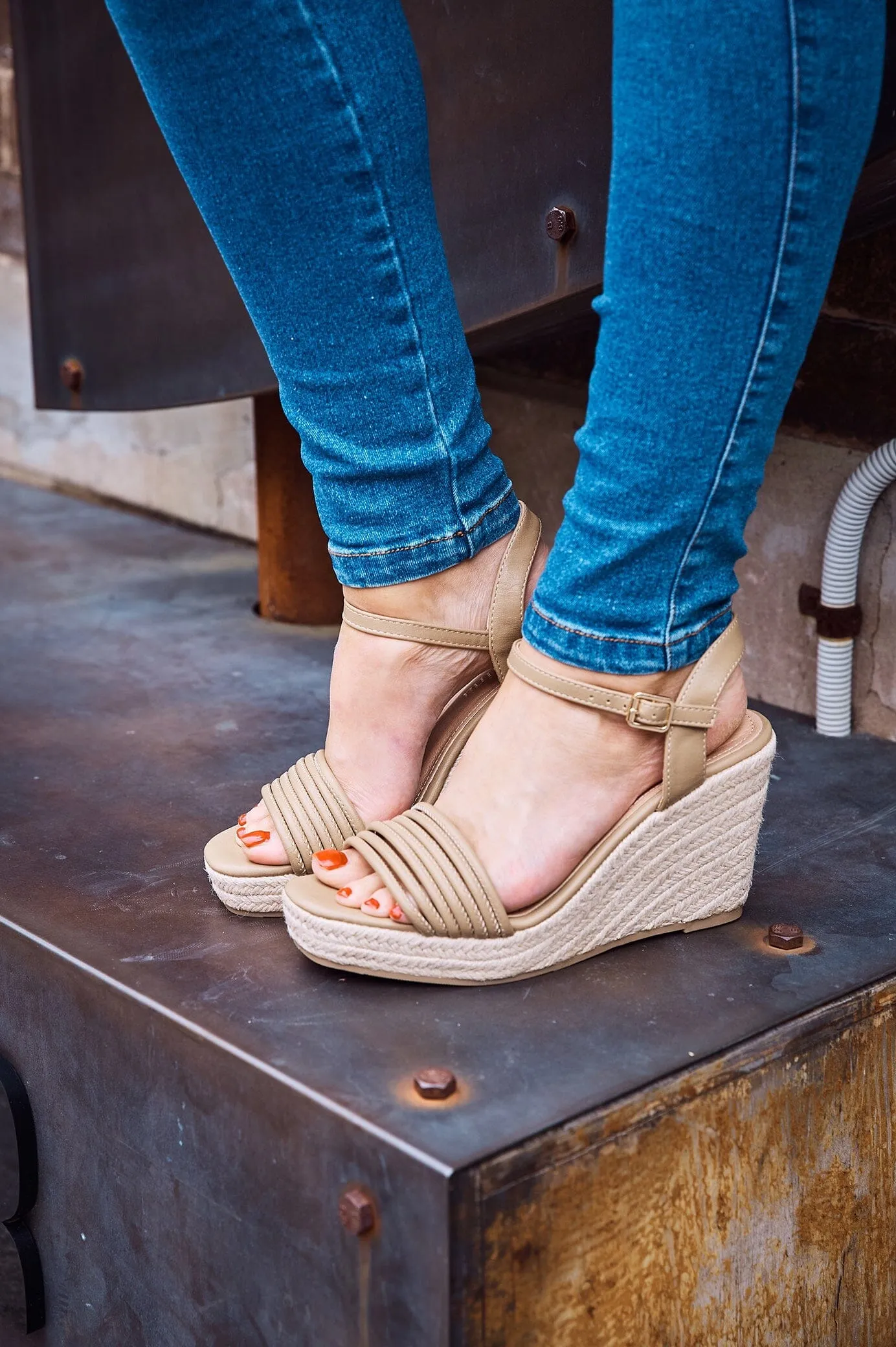 Juliana Wedges Tan