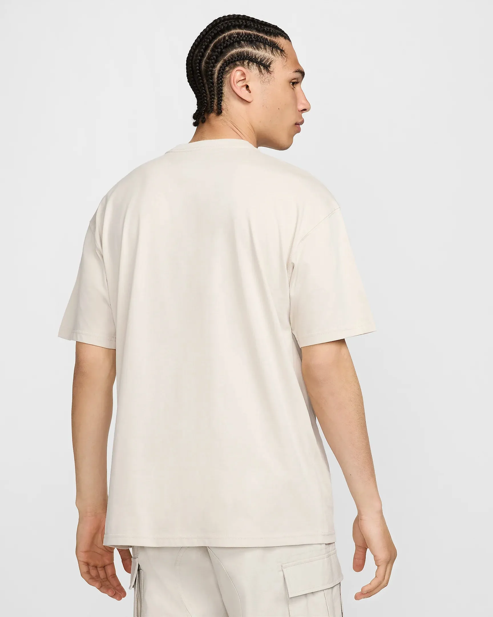 Nike Logo Skate T-Shirt - LT OREWOOD BRN