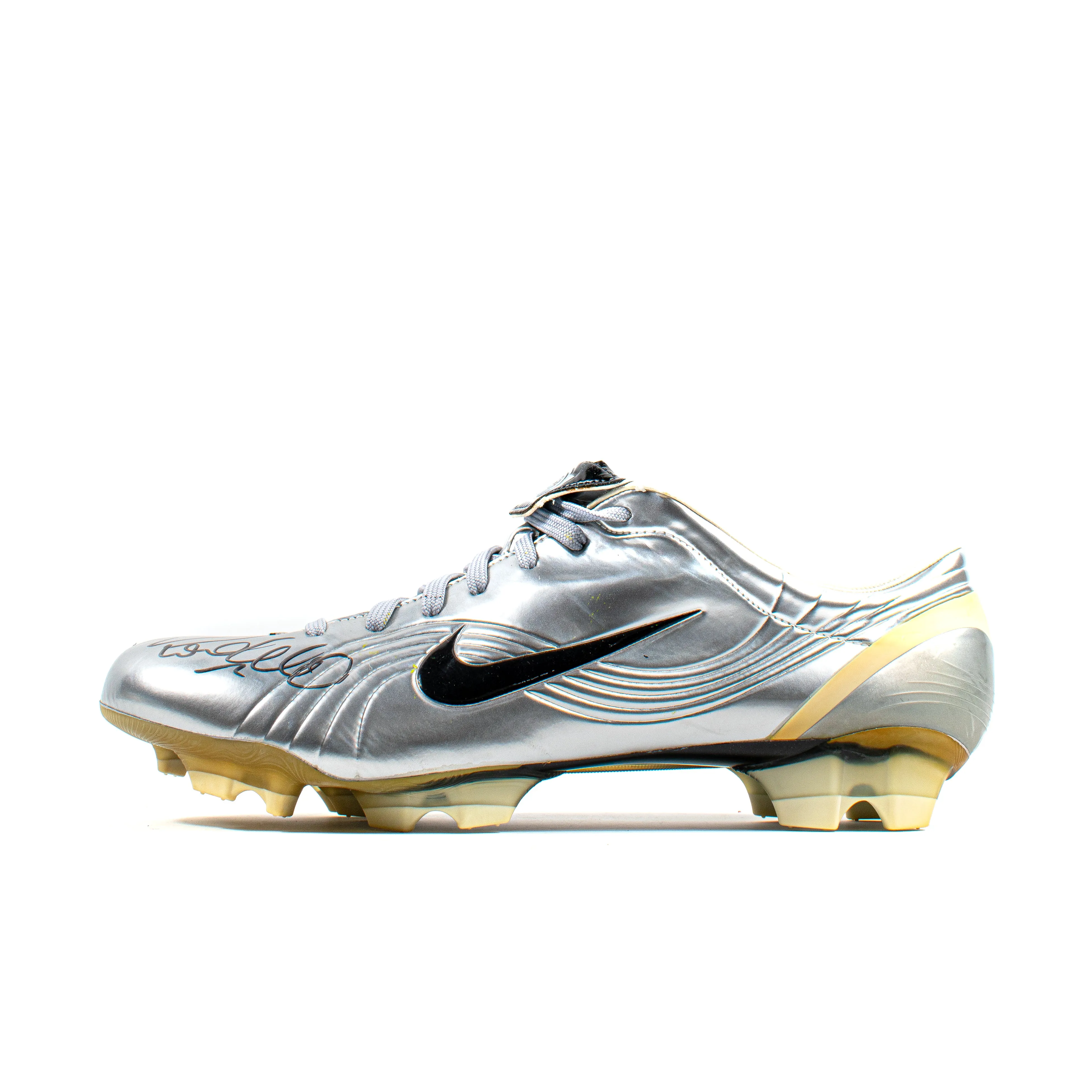 Nike Mercurial Vapor I Chrome R9 Ronaldo Signed Shoe