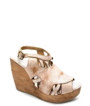 Rania Wedges in Off White