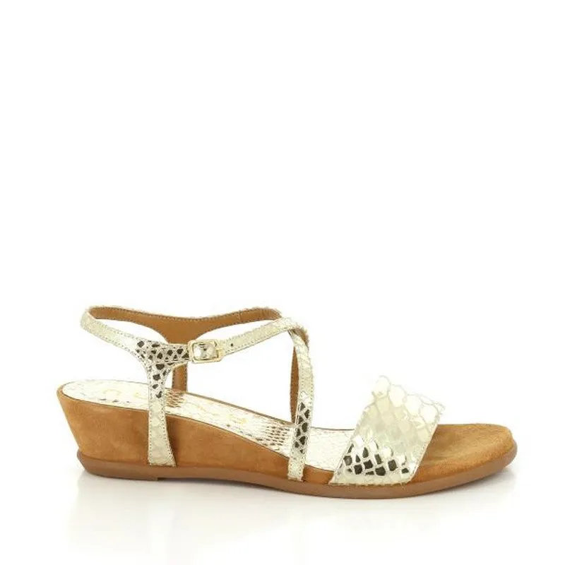 Unisa Bakiosin Gold Wedge Sandal